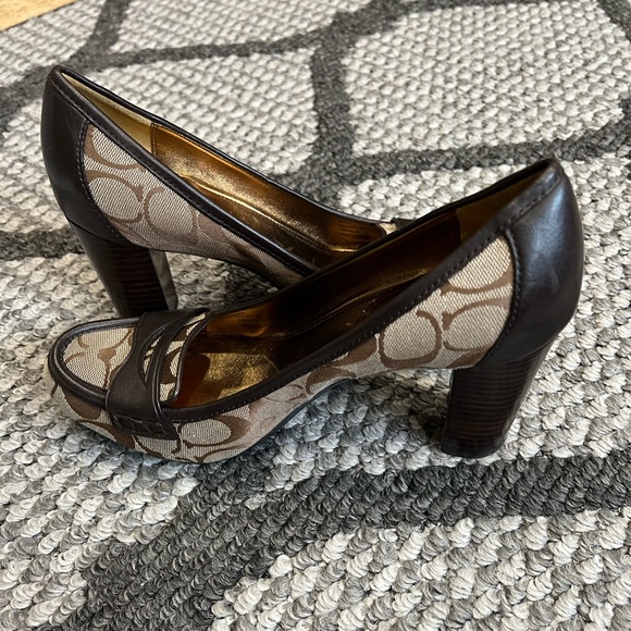 New Women’s Coach block heel size 9 - Picture 3 of 7